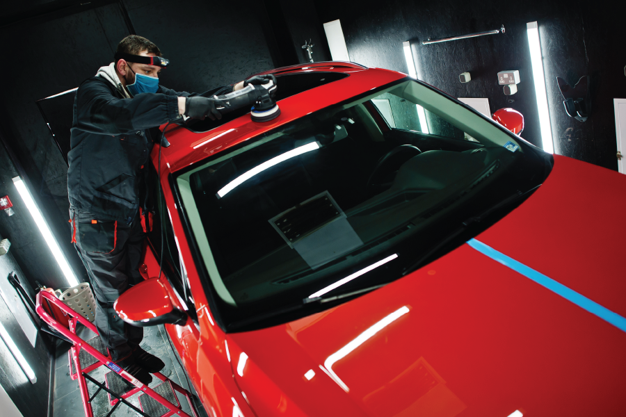 Professional Car Polish Services - Image 4